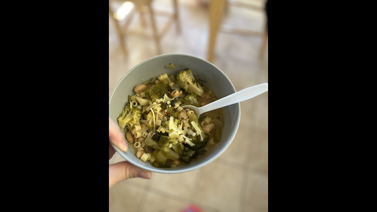 Green Veggies Noodle Soup