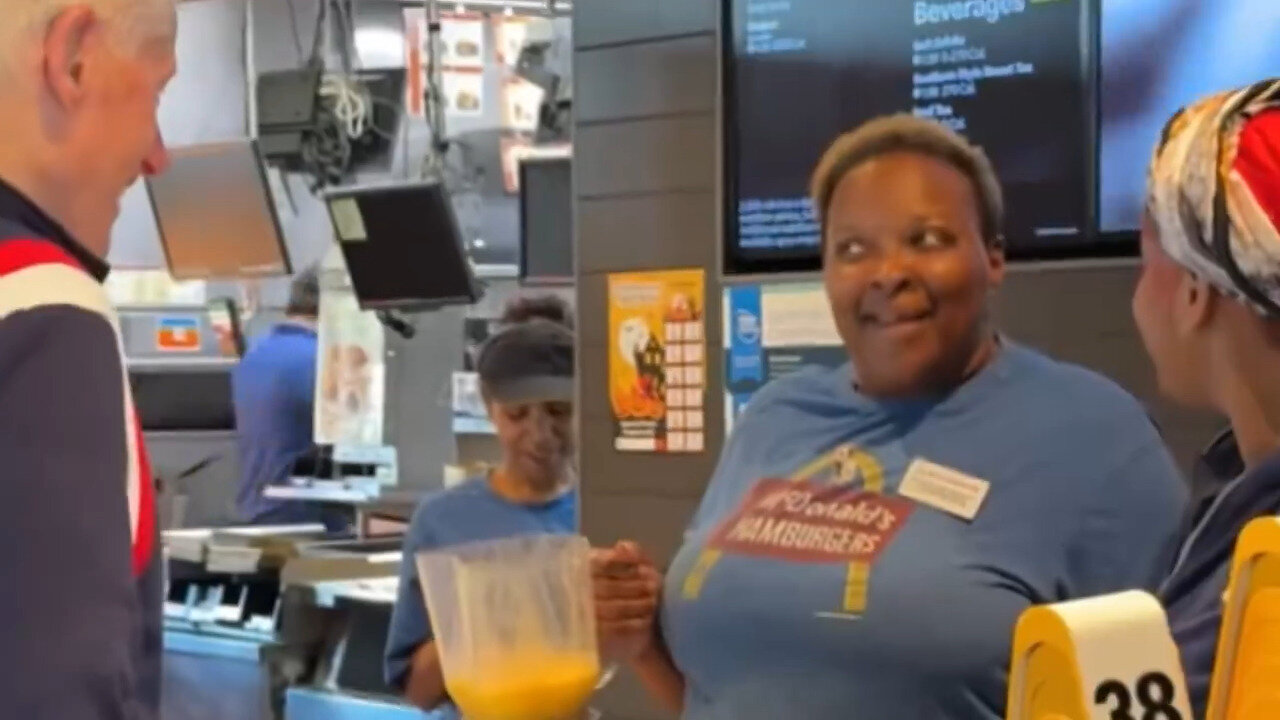 Who McDonald's Cashier Confuses Bill Clinton With Says SO Much About Both Men And It Ain't Good