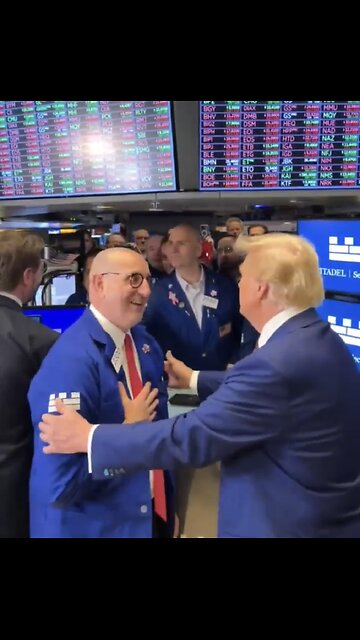 TRUMP❤️🇺🇸🥇🪽MEET FLOOR TRADERS🤍🇺🇸🏅🪽🕺AT NEW YORK STOCK EXCHANGE💙🇺🇸🏅🪽🔔🏦⭐️