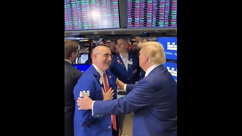 TRUMP❤️🇺🇸🥇🪽MEET FLOOR TRADERS🤍🇺🇸🏅🪽🕺AT NEW YORK STOCK EXCHANGE💙🇺🇸🏅🪽🔔🏦⭐️