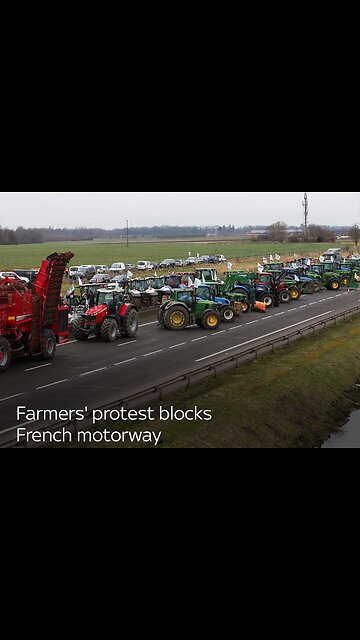 French Farmers fight for Survival in Convoy surrounding Paris blocking motorways