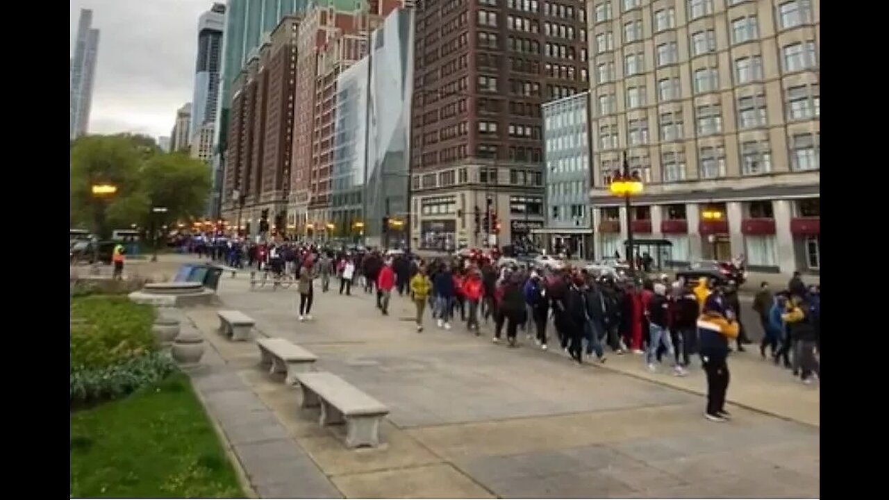 Five Hundred Black Men March in Solidarity Against Chicago's Violence: Here's What They Are Saying