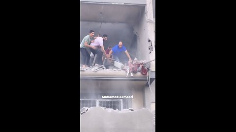 Chaos ensues after Israeli strikes hit apartment buildings