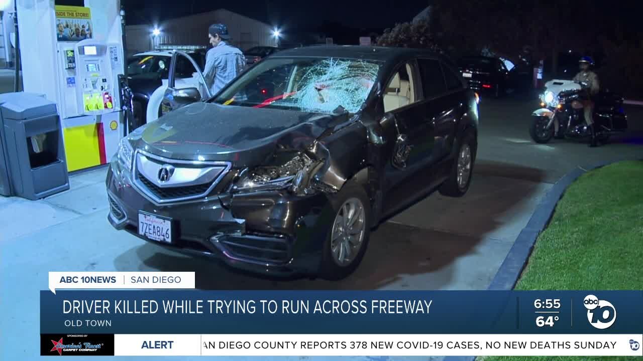 Driver killed while trying to run across San Diego freeway