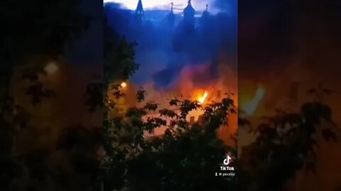 There is a big fire in Muscovy. The Church of Peter and Paul in Moscow is on fire. Sign? 🤔 #Russian