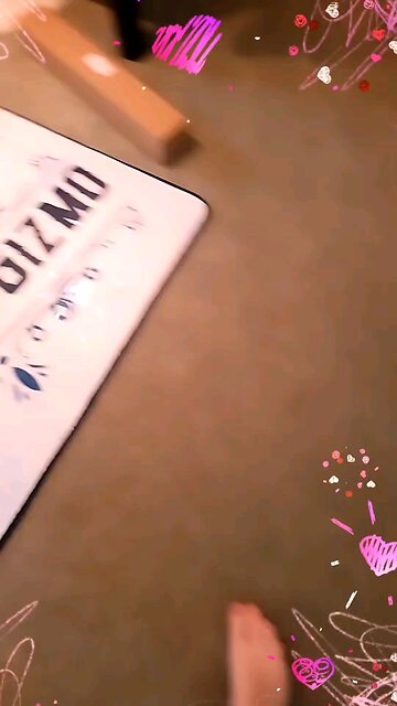 NEW VINTAGE GIZMO CARPET