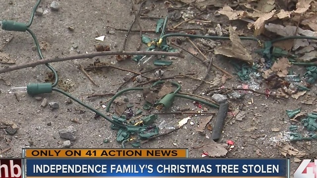 Real-life Grinch steals childrenâs Christmas tree and decorations