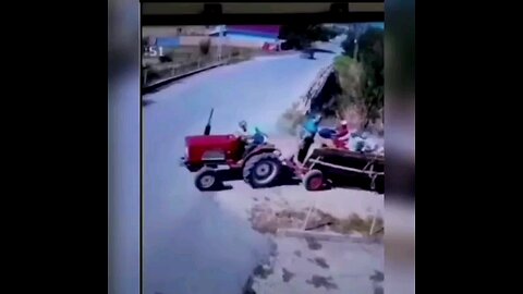 funny accident 🤣