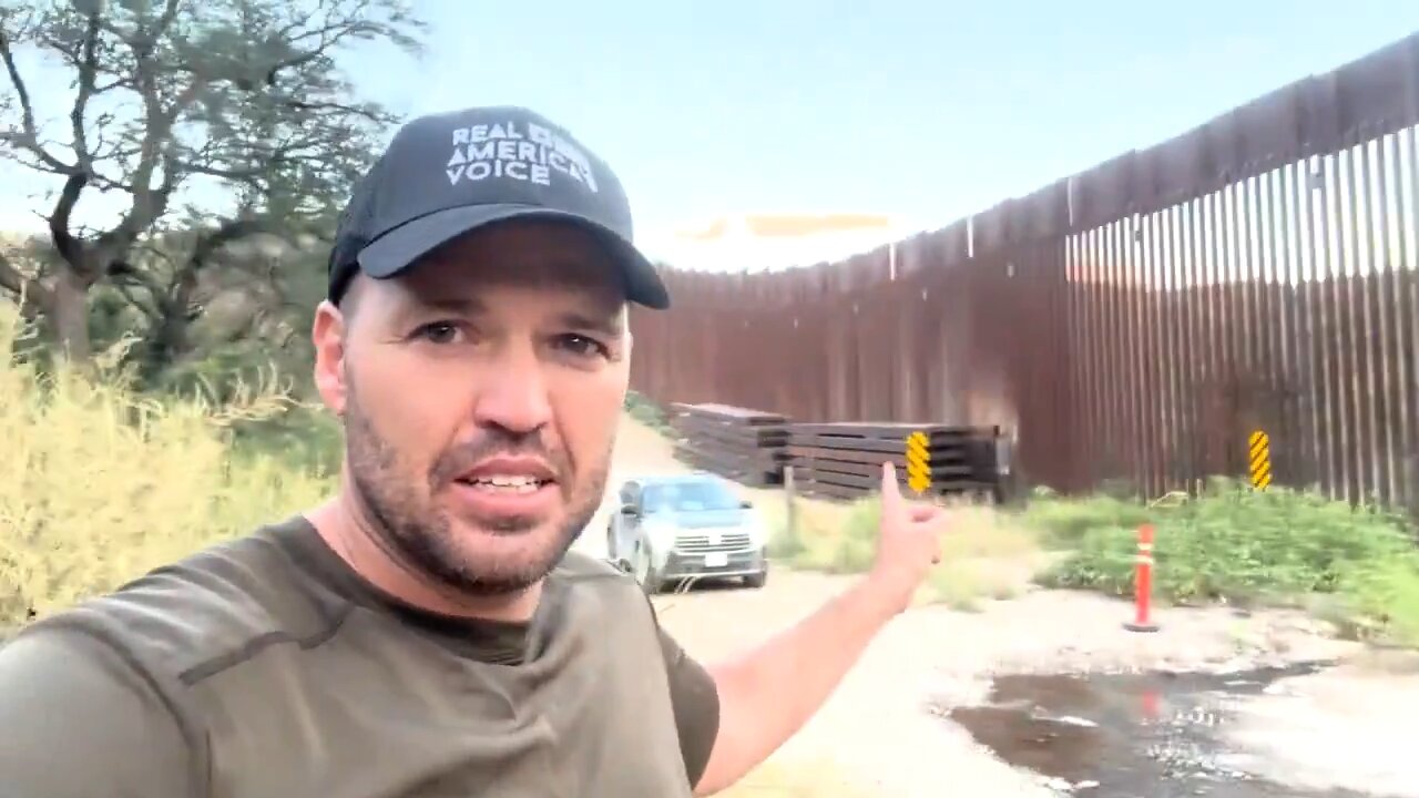 🚩 Ben Bergquam follows cartel & coyotes at the border wall gap