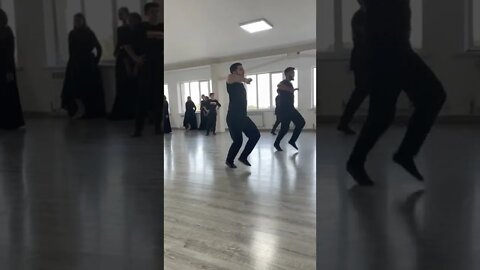 Чеченская Зажигательная Лезгинка - Парни классно танцуют 2022