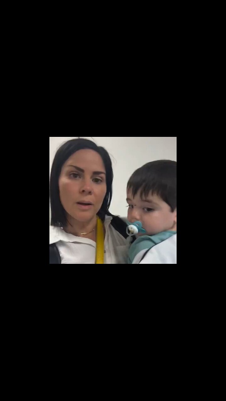 Woman And Toddler Booted Off United Airlines Flight For Using The Wrong ...
