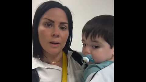 Woman And Toddler Booted Off United Airlines Flight For Using The Wrong Pronouns Of Flight Attendant