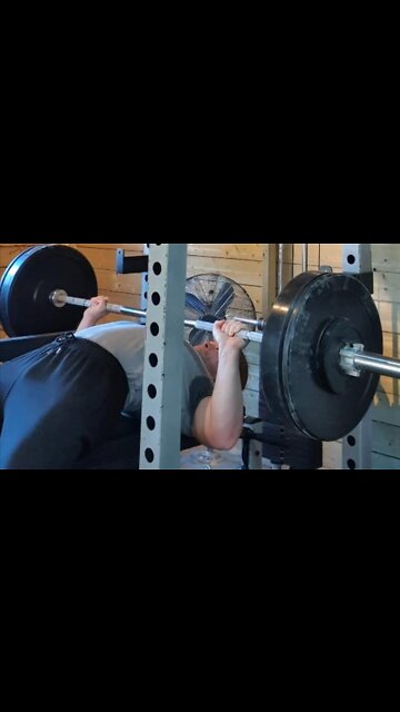 NEW-TECH EXCLUSIVE: Poor, Lonely Man's 3x5 75 Kgs Spoto Press. Final Set.