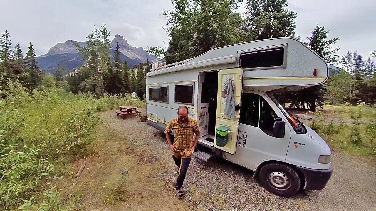 This German Family Lives in their Euro Camper Van while Driving the Pan American Highway