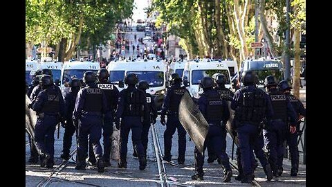 France prepares for election riots.....again