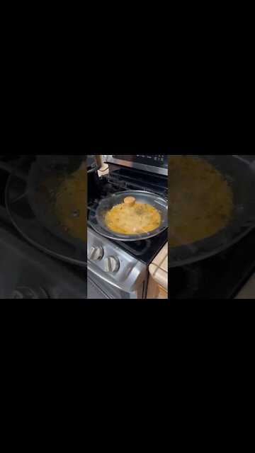 @Qweenofthewholedamnthing @Poppa Will @KylaniMgmt cooking it up in the kitchen