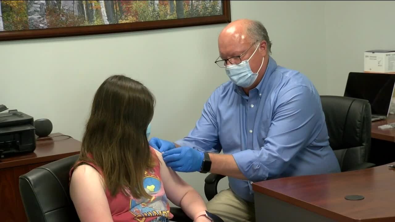 Milwaukee-area pharmacists begin COVID-19 vaccinations for 12 to 15-year-olds