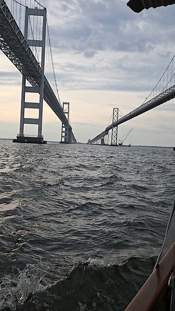 Chesapeake Bay bridge .