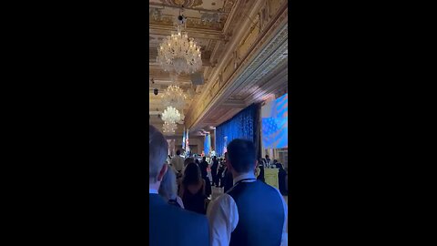 Chassidishe brothers sing at mar-a-Lago to President elect Trump