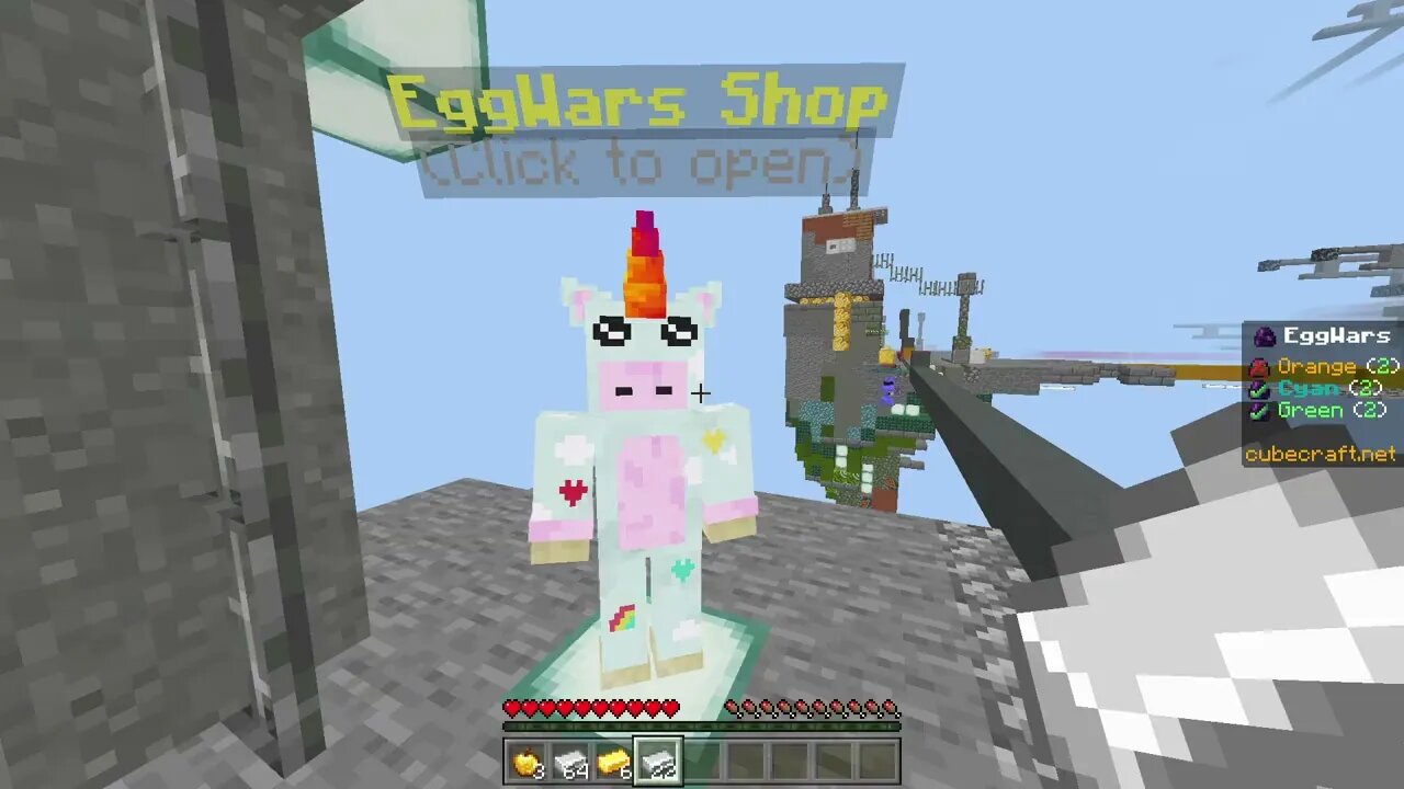 Bozo Noob using Wooden sword and gets folded in Cubecraft Eggwars