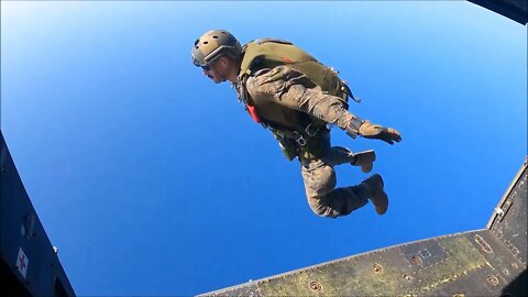 31st MUE Maritime Raid Force Marines Conduct Free Fall Operations