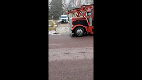 NO PARKING