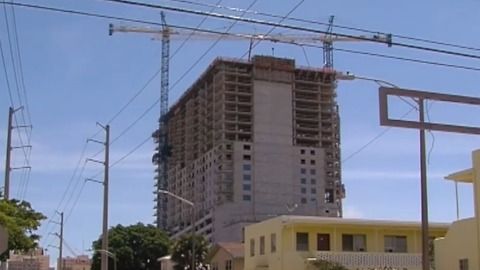What will happen to cranes during hurricane?
