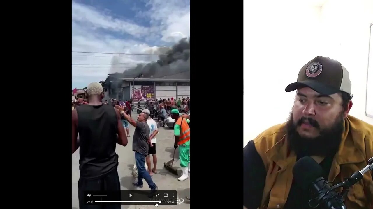 Parece cena de apocalipse zumbi mas é só a comemoração do... Sobrenatural - Disco voador - UFO OVNIs