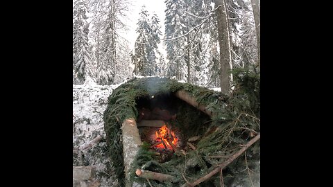 Survival Shelter, Winter Camping in Deep Snow, Outdoors Cooking