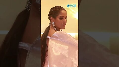 Poonam Pandey In Braless Outfit Flaunnts Her HUge Figur