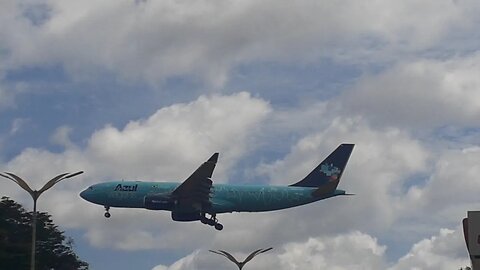 Airbus A330 PR-AIU, Boeing 737 MAX 8 PS-GPA, Airbus A330F N330QT e Airbus A321 PT-MXB