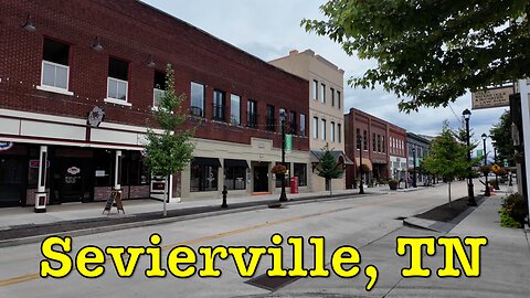 I’m visiting America's hometowns - Sevierville, Tennessee