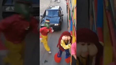 DANÇANDO FOFÃO, O MÁSKARA, BEN10, GOKU E PATATI NA CARRETA DA ALEGRIA, LIKE