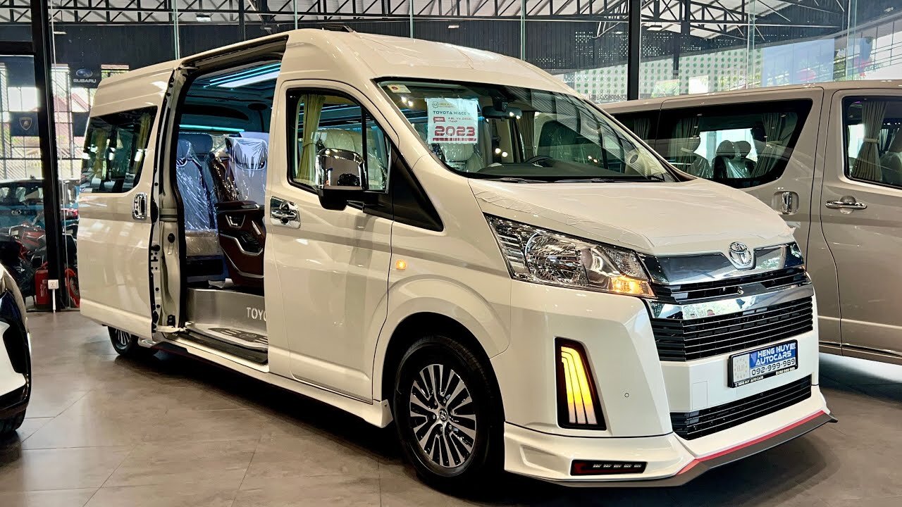 TOYOTA HIACE VIP First-Class Luxury VAN