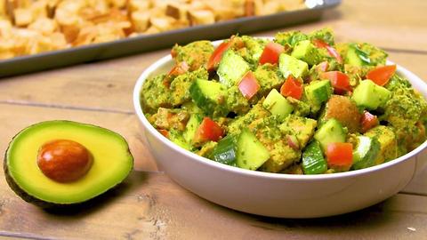 Panzanella Salad with Avocado and Tomatoes