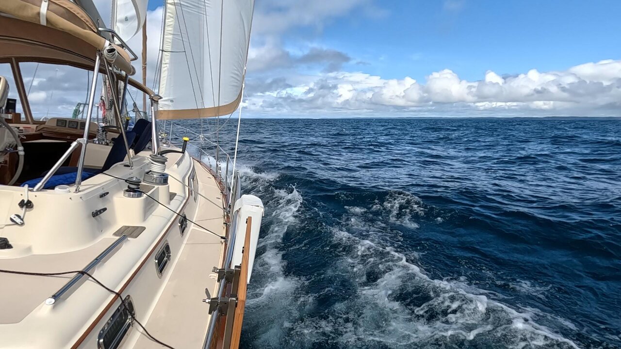 Sporty Sailing on Lake Superior - Otter Cove to Marathon, Ontario