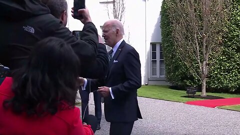 Reporter Asks Biden For A Selfie During His Lone, Extremely Brief Press Gaggle In Ireland