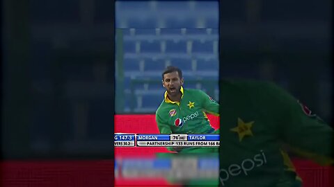 Shoaib Malik shows his anger 🤬 #shorts