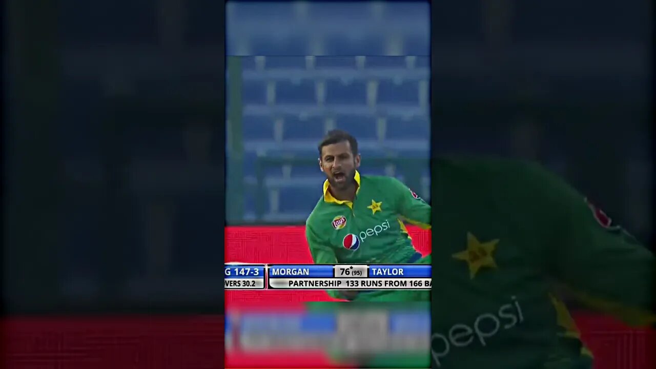 Shoaib Malik shows his anger 🤬 #shorts