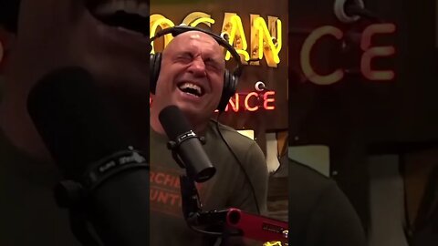 Joe Rogan Tries WORLD'S 💀STRONGEST💀 SMELLING SALTS