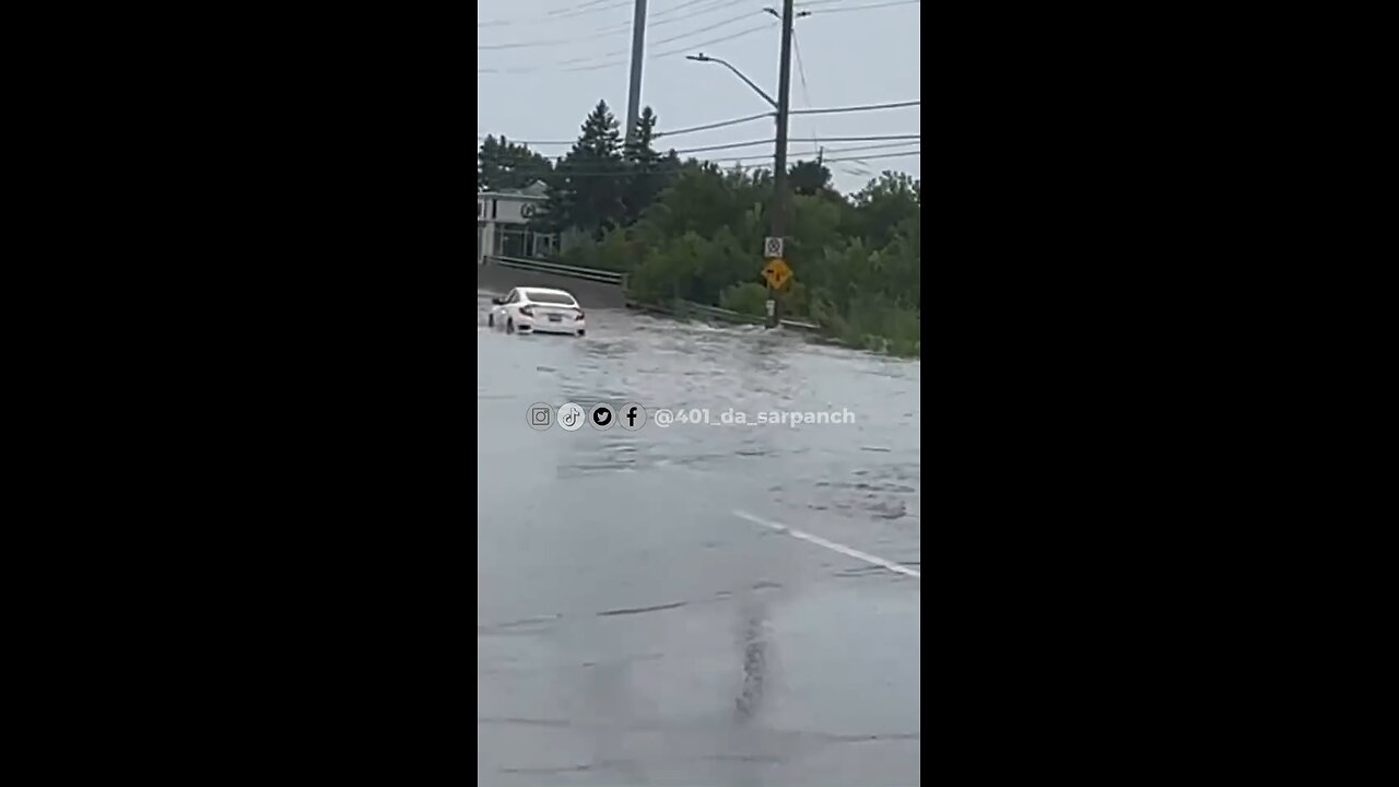 Severe rain causes flood in Mississauga Ontario