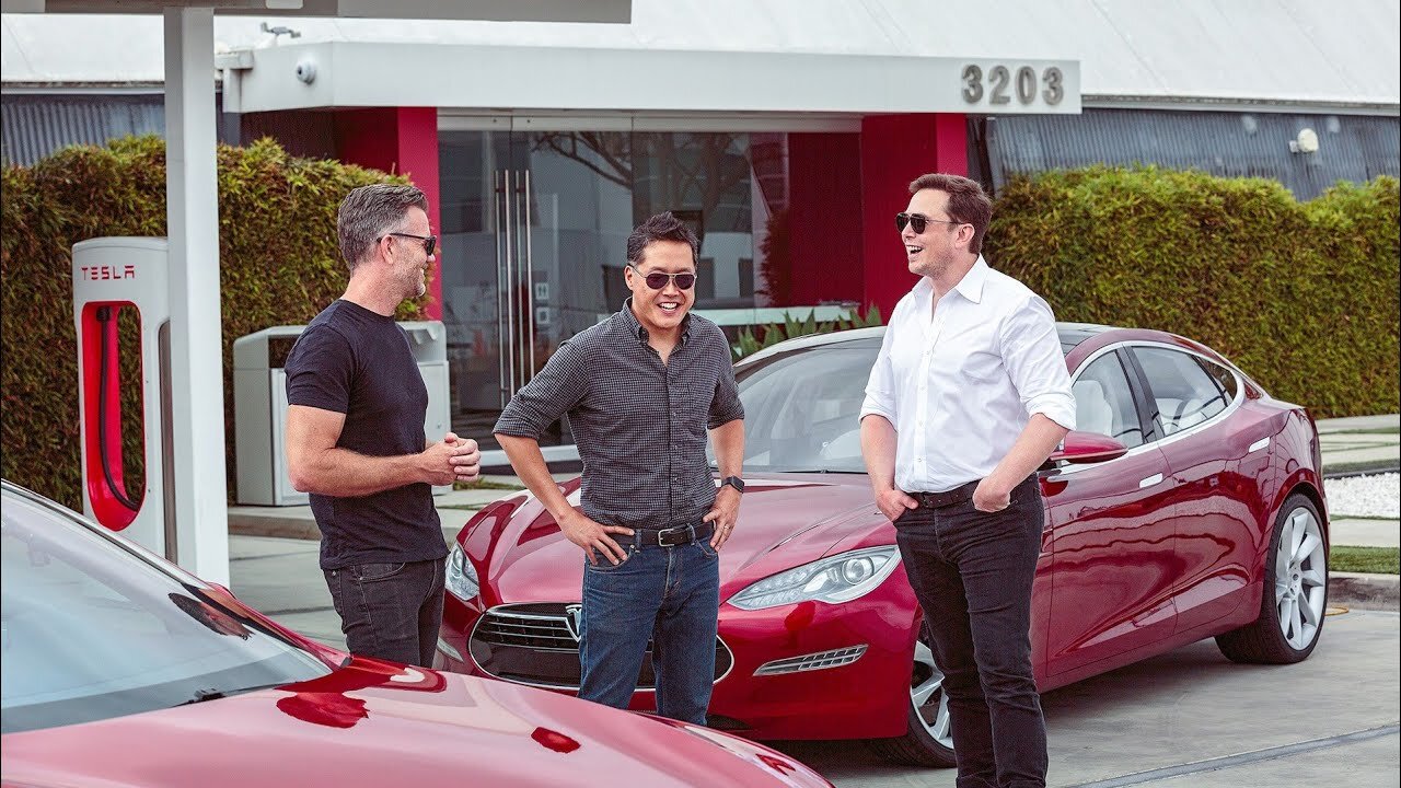 The Billionaire Life Of Elon Musk