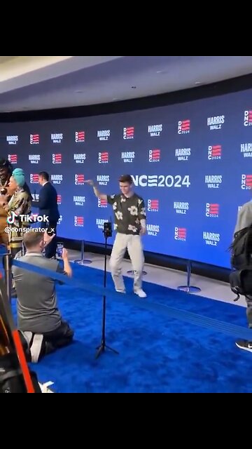 When you invite influencers to the DNC — AWKWARD