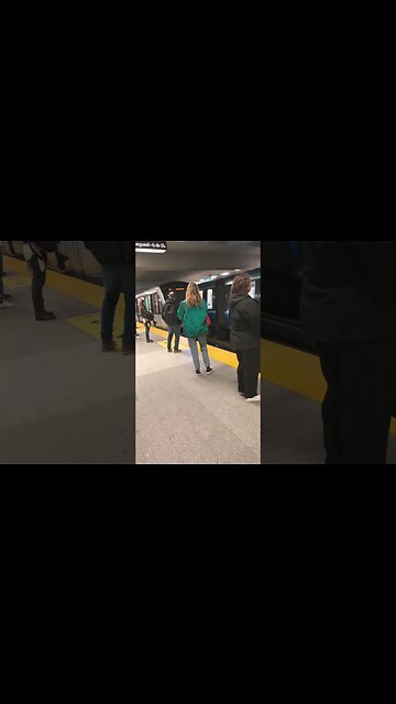 Beri UQAM arrival of two metro