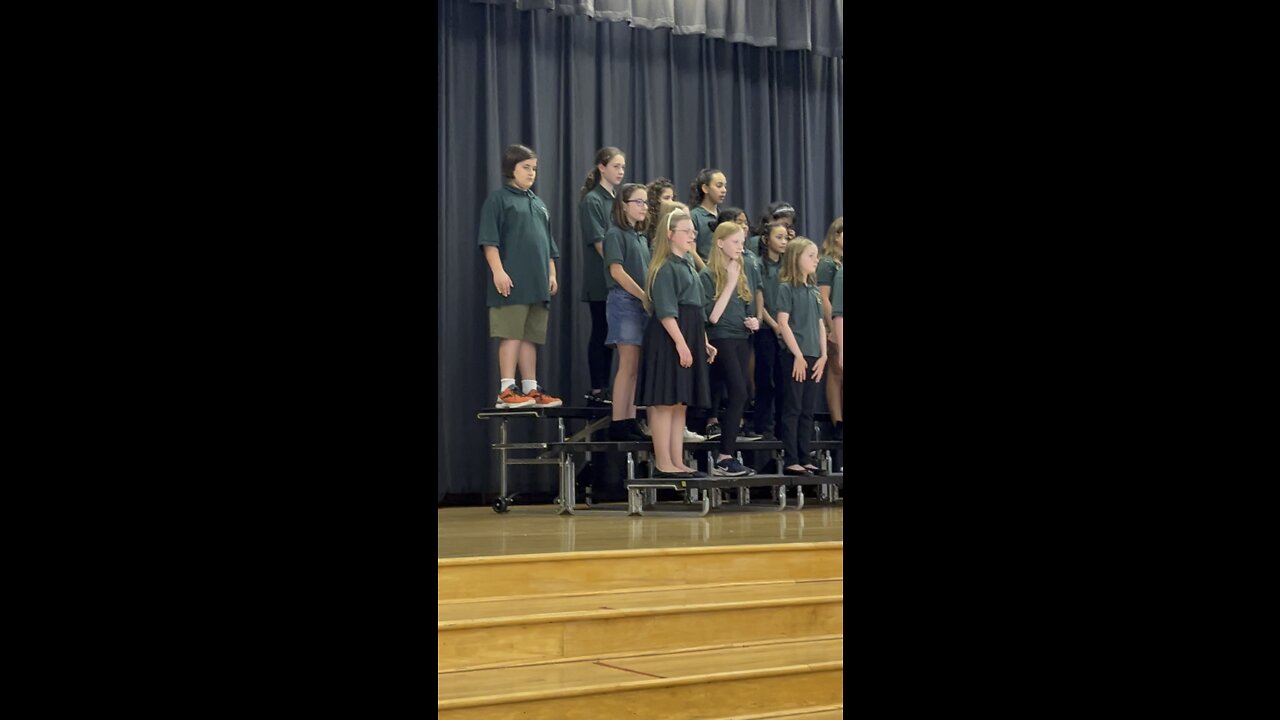 Zac sings with chorus