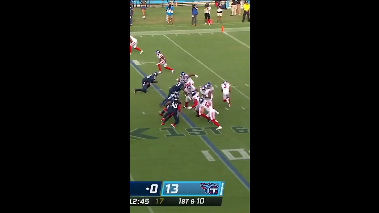 Giants vs Texans Barkley finding the route for big gains!