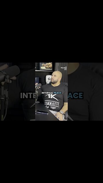 Read The Holy Quran 👀