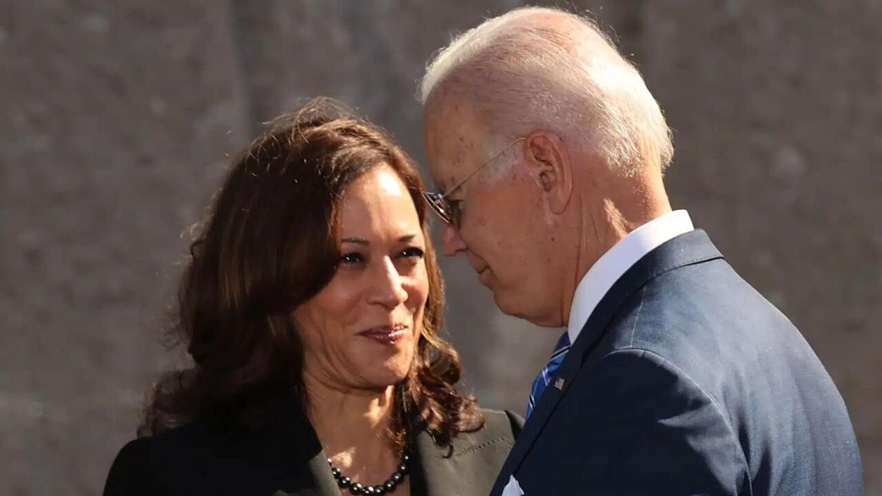 Kamala Harris Caught Red Handed - New Photo Sends Shockwaves