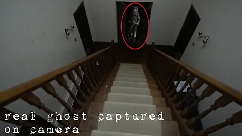 REAL GHOST CAPTURED ON CAMERA THE SHOCK OF HORROR ON MY FACE!!!