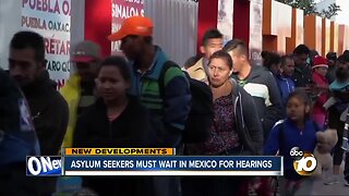 Court ruling: Asylum seekers must wait in Mexico for hearings